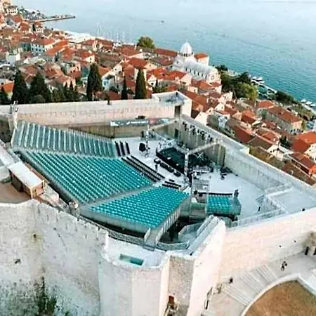 Mediteran Шибеник